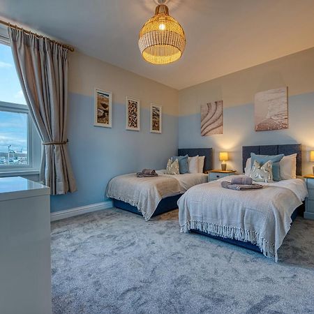 2 Bedrooms Modern, Stunning & Stylish Contractor House, Prime Portsmouth Location With Free Parking Permit, Summer Special Offer!! - By Blue Puffin Stays Екстериор снимка