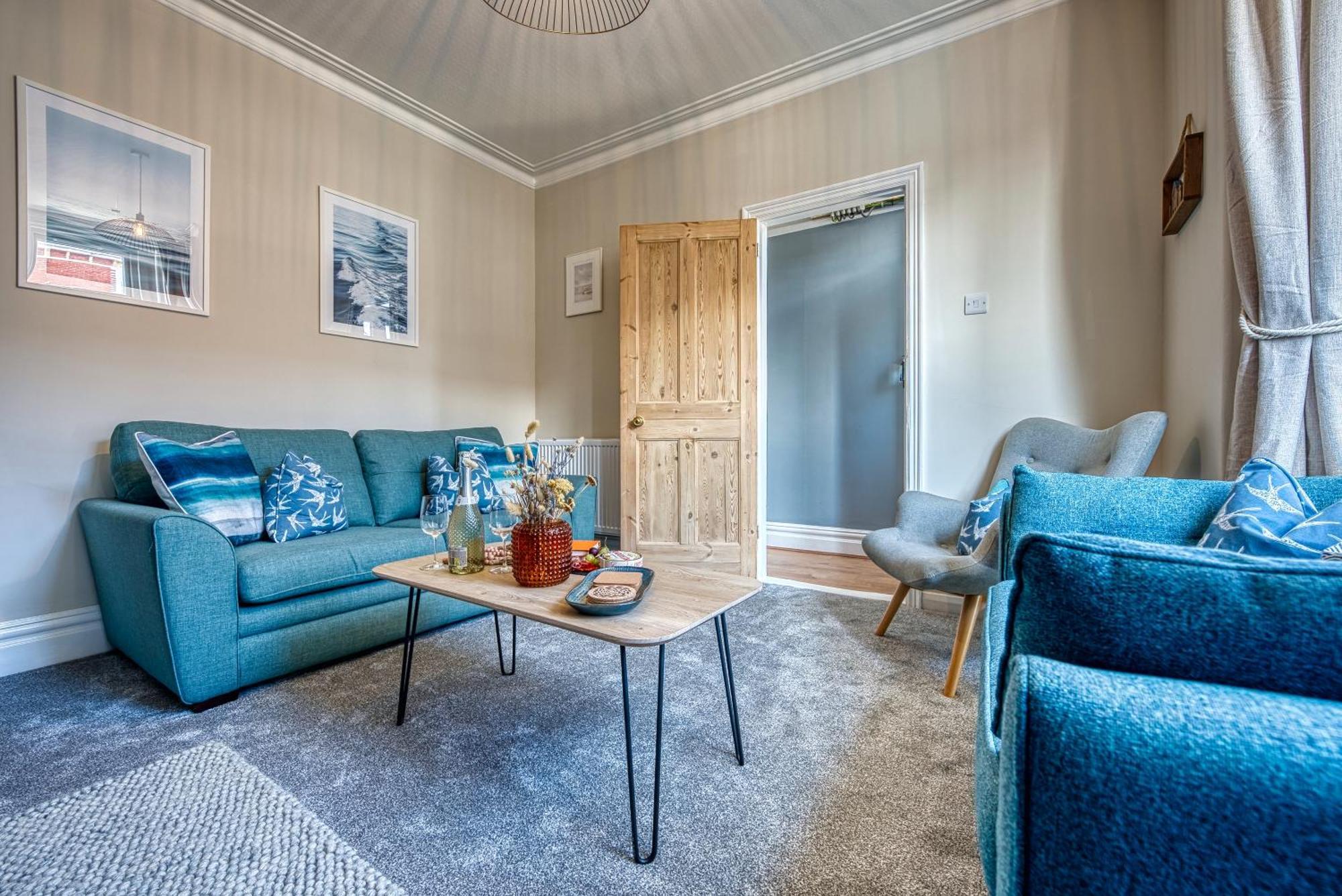 2 Bedrooms Modern, Stunning & Stylish Contractor House, Prime Portsmouth Location With Free Parking Permit, Summer Special Offer!! - By Blue Puffin Stays Екстериор снимка