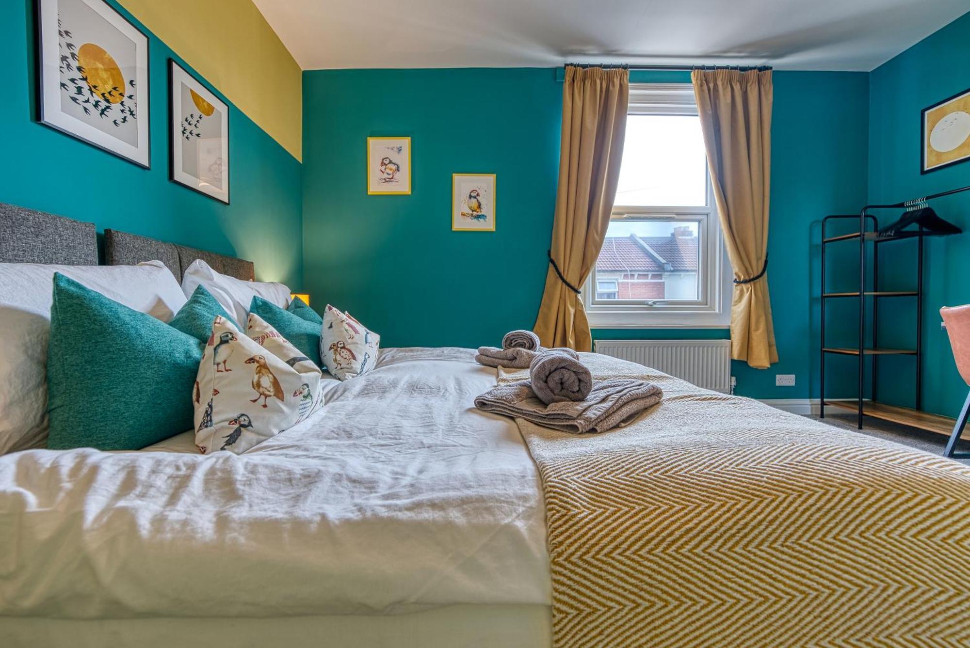 2 Bedrooms Modern, Stunning & Stylish Contractor House, Prime Portsmouth Location With Free Parking Permit, Summer Special Offer!! - By Blue Puffin Stays Екстериор снимка
