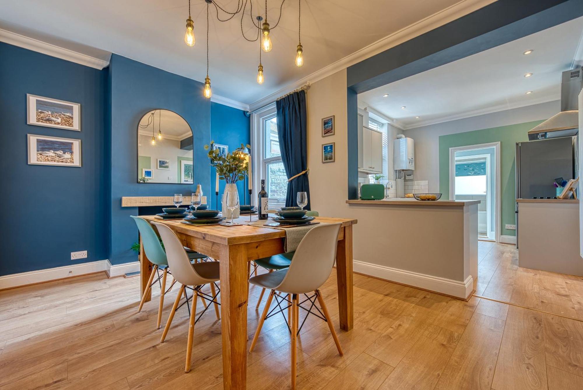 2 Bedrooms Modern, Stunning & Stylish Contractor House, Prime Portsmouth Location With Free Parking Permit, Summer Special Offer!! - By Blue Puffin Stays Екстериор снимка